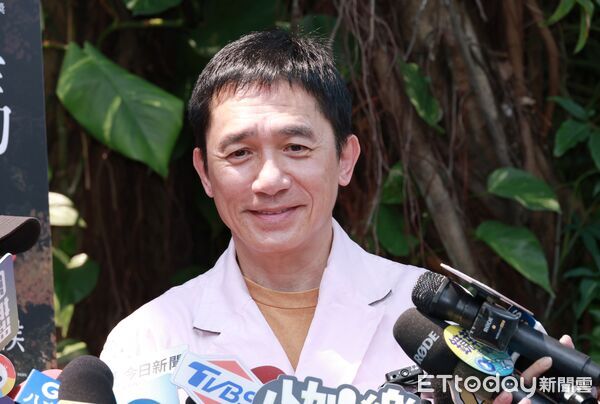 ▲▼梁朝偉《你是不會當樹嗎》媒體茶敘。（圖／記者周宸亘攝）