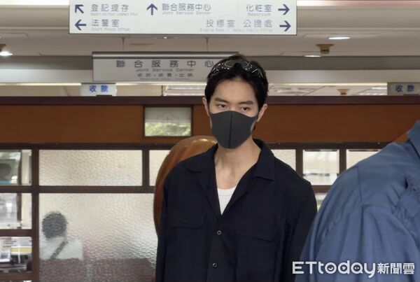 ▲范姜彥豐現身士林地院開庭，粿粿、王子未到現場。（圖／記者黃宥寧攝，下同）