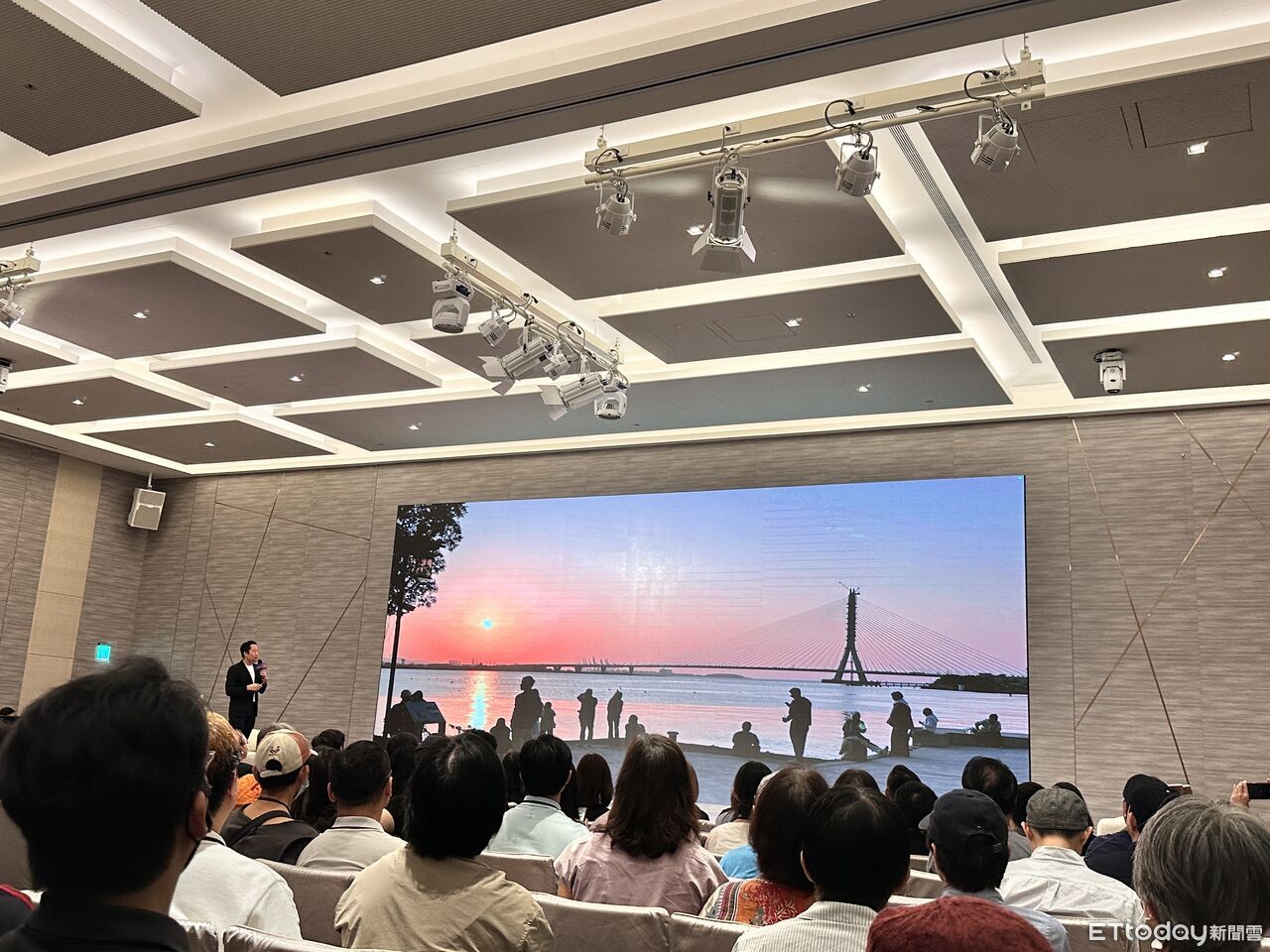 「淡江大橋」改變400年淡水夕陽 團隊分析全年日落:讓景色更珍貴