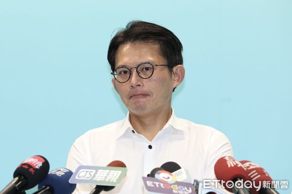 ▲▼民眾黨新北市長參選人黃國昌舉辦新北反毒反霸凌 守護學童安心成長記者會。（圖／記者劉耿豪攝）