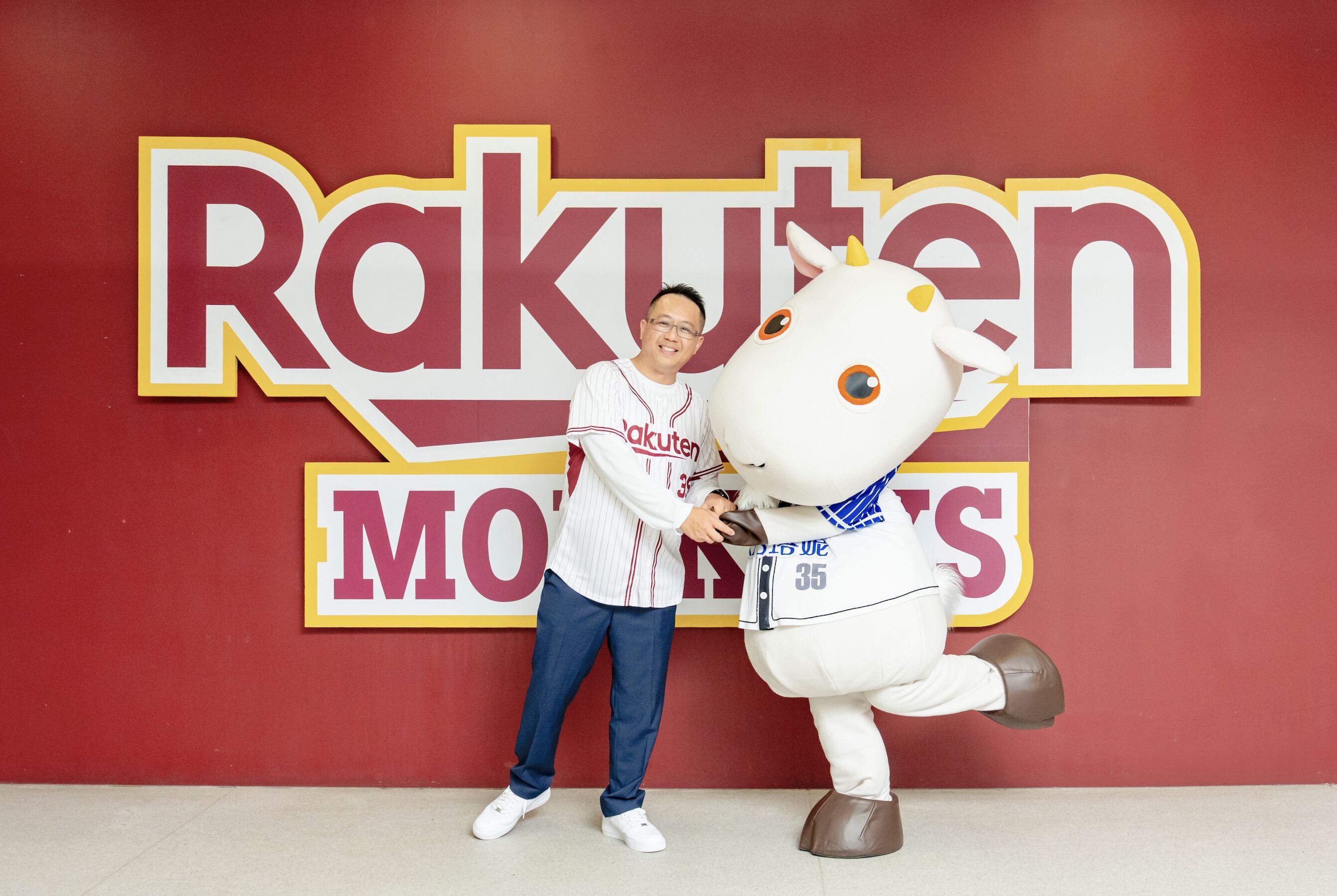 ▲▼樂天,棒球,卡洛塔妮,友華生技,體育,媽媽ㄚ。（圖／業者提供）