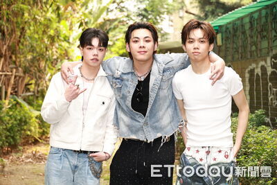 剛出道0人氣就帶他跑商演　新人歌手感動曝「謝和弦私下暖舉」