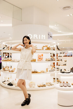 ▲鍾瑶受邀出席品牌一日店長活動。（圖／東笙集團提供）