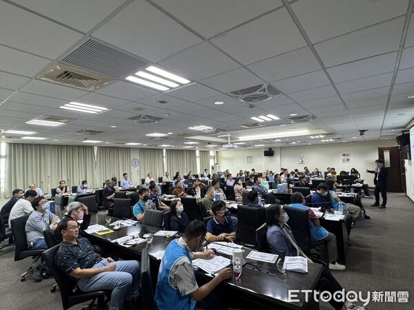 ▲台電屏東區營業處15日舉辦大用戶座談會。（圖／台電屏東區處提供）