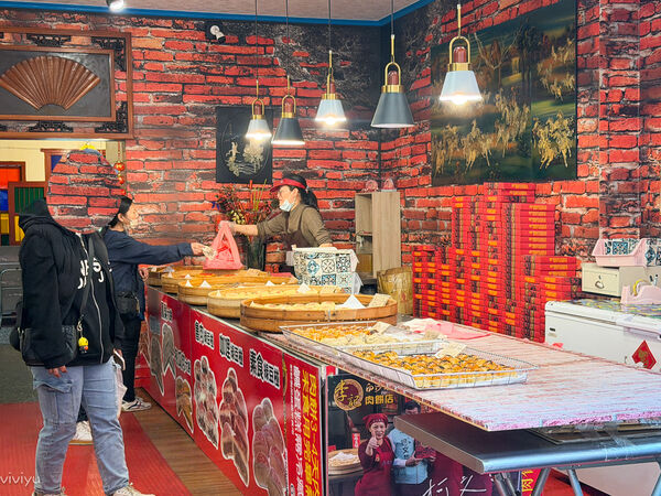 ▲▼李記白沙屯肉餅。（圖／部落客VIVIYU小世界授權提供）