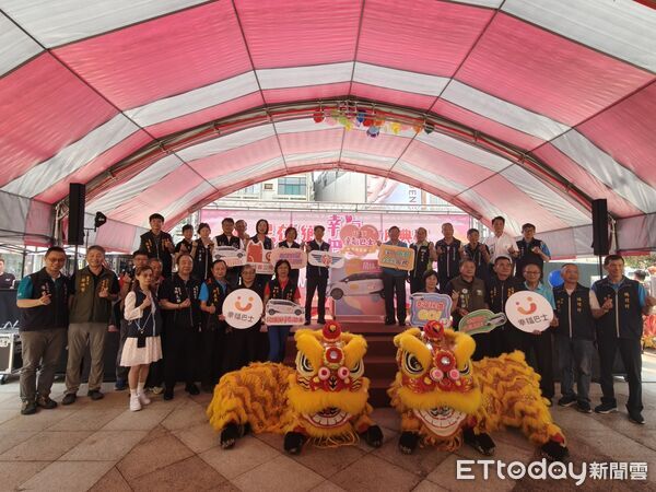 ▲▼  開往幸福！民雄鄉幸福巴士正式啟動 串聯城鄉交通最後一哩路  。（圖／民雄鄉公所提供）