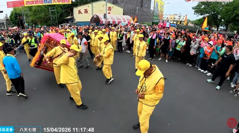 走完白沙屯「突知姊罹淋巴血癌」 他半夜夢到長袍女!真相暖哭