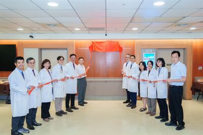 為眼癌患者點亮曙光！長庚眼腫瘤中心揭牌「跨科整合與質子治療」