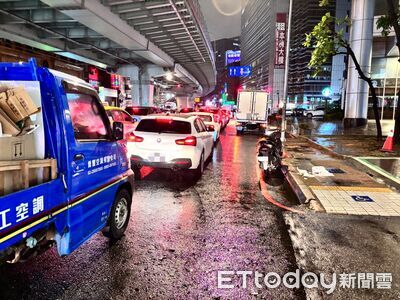 新北女騎士撞上「電熱水器」慘摔!雙腳擦挫傷送醫 求影像緝凶