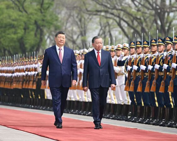 ▲▼ 蘇林當選主席首訪中國、2026.4.15  、中共中央總書記、國家主席習近平今（15）日上午於北京人民大會堂，同來華進行國事訪問的越共中央總書記、國家主席蘇林舉行會談。          。（圖／翻攝 新華社）