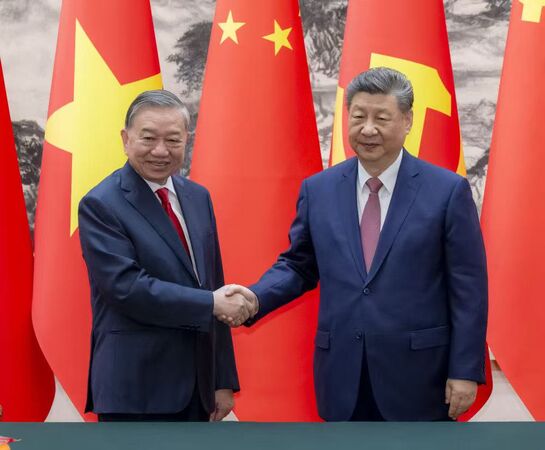 ▲▼ 蘇林當選主席首訪中國、2026.4.15  、中共中央總書記、國家主席習近平今（15）日上午於北京人民大會堂，同來華進行國事訪問的越共中央總書記、國家主席蘇林舉行會談。          。（圖／翻攝 新華社）