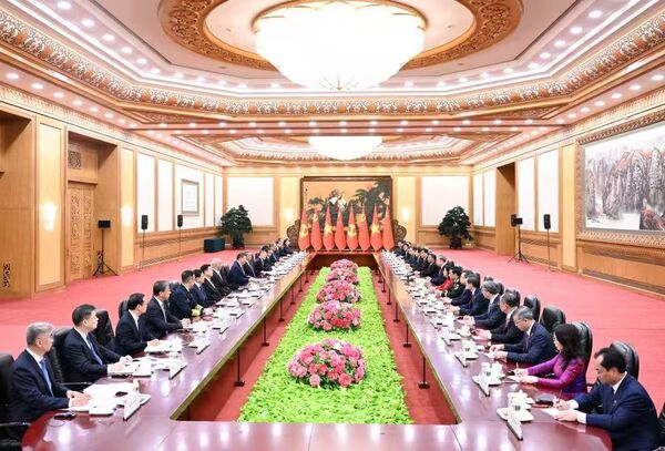 ▲▼ 蘇林當選主席首訪中國、2026.4.15  、中共中央總書記、國家主席習近平今（15）日上午於北京人民大會堂，同來華進行國事訪問的越共中央總書記、國家主席蘇林舉行會談。          。（圖／翻攝 新華社）