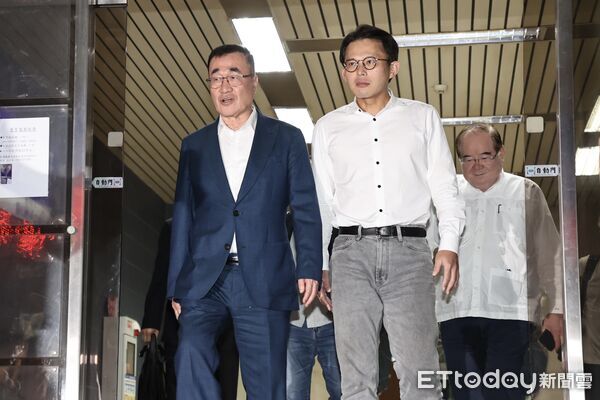 ▲李四川、黃國昌。（圖／記者徐文彬攝）