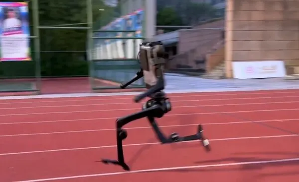 ▲▼宇樹H1將挑戰北京機器人馬拉松。（圖／宇樹科技）