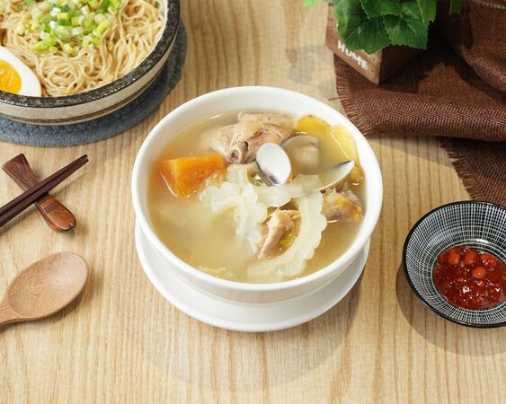 ▲美良家的招牌雞湯。（圖／美良家提供／取自米其林指南網站）