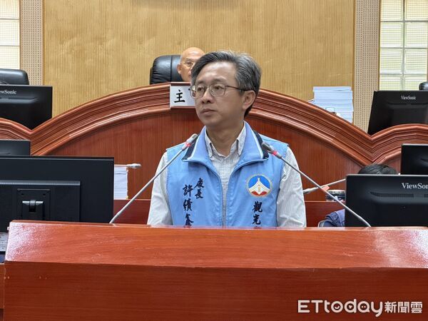 ▲▼金門縣議會第八屆第七次定期會議員質詢縣府觀光處推動智慧交通「只做半套」。（圖／記者鄭逢時攝）