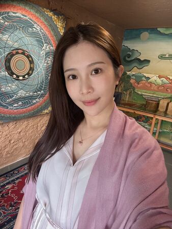 ▲▼暈車坐前座被當豔遇！鄭家純曝Uber驚魂。（圖／翻攝自臉書）