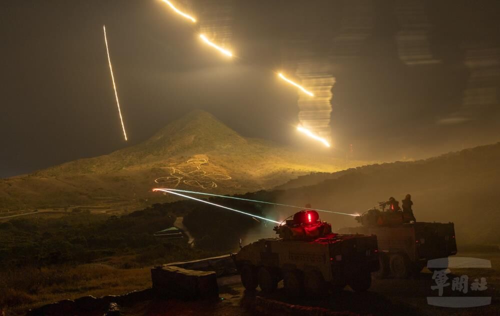 強化國土防衛 聯兵234旅夜間實彈作戰