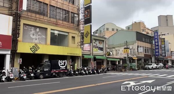 ▲▼   台南車站,北門路          。（圖／記者張雅雲攝）