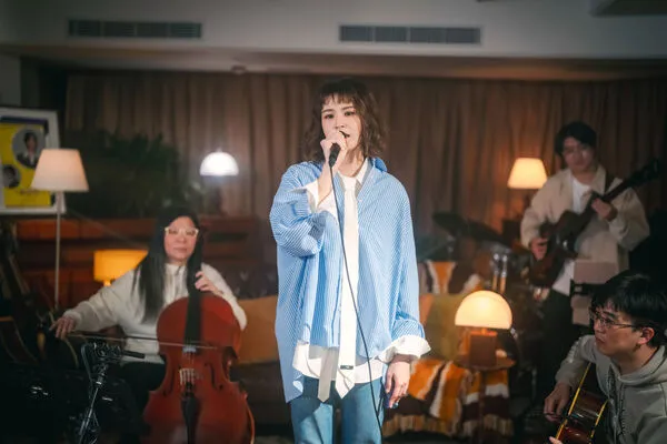 ▲▼ 曾沛慈驚喜翻唱《終極一班》經典歌曲〈孤單心事〉。（圖／華研國際提供）
