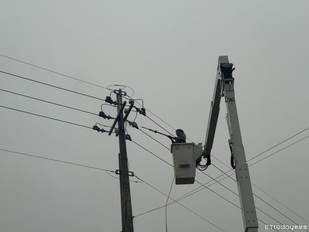 台電金門區處強化電網韌性 預防性維護作業確保供電穩定