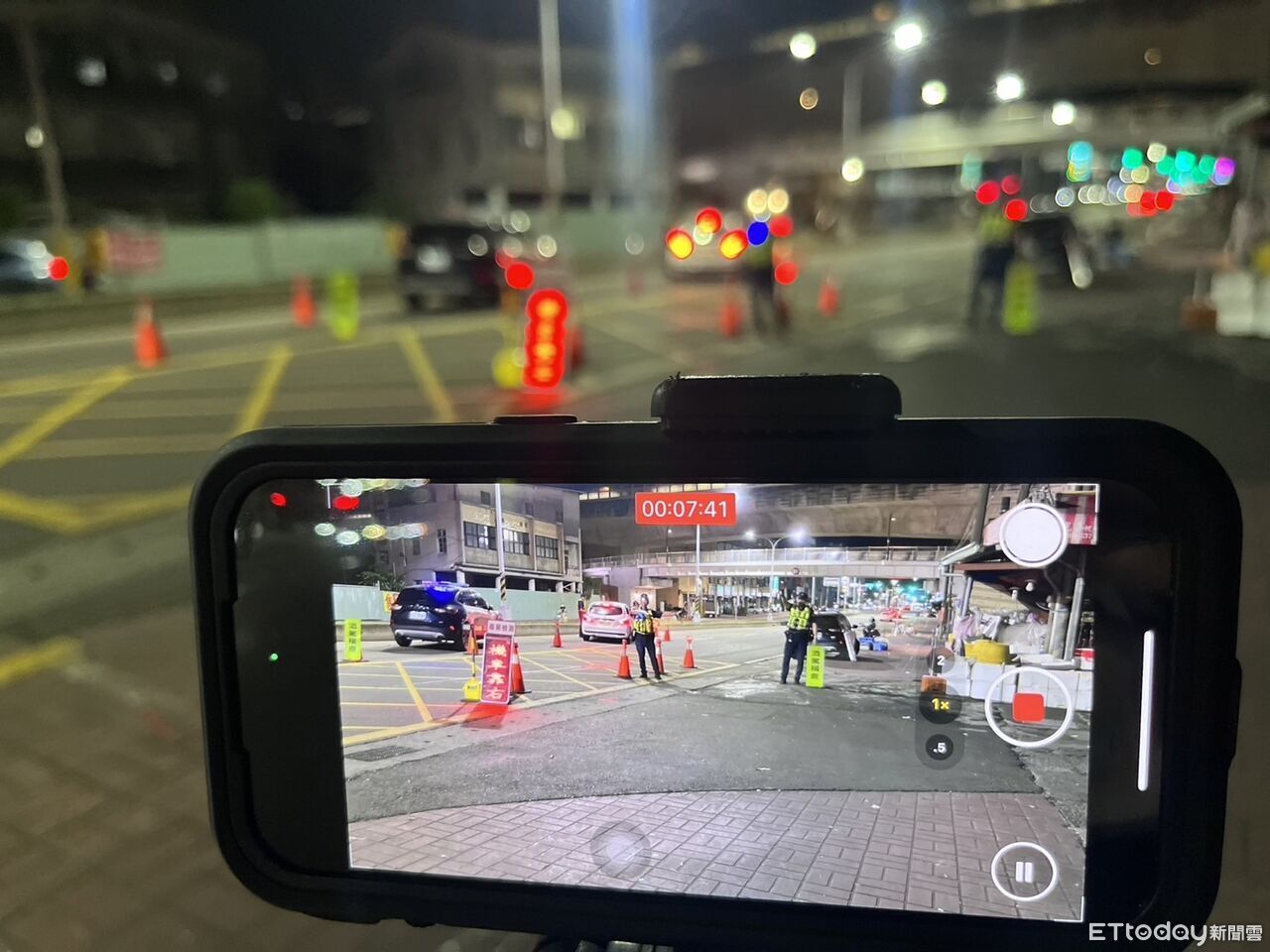 豐原環警監聯手打擊炸街車 2小時開21張罰單!改車頭燈最多