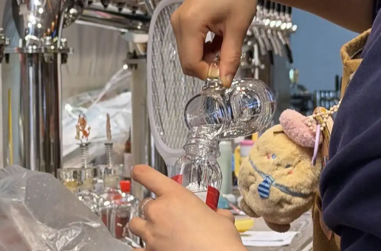 復古風還是消費降級!陸青年流行打散酒 小酌二兩白酒只要3塊錢