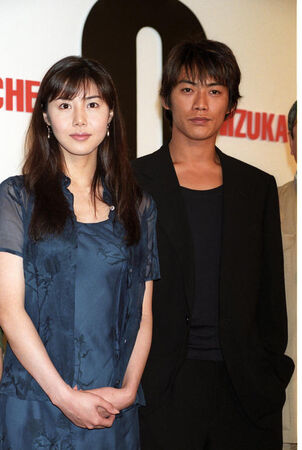 ▲▼閃爆！反町隆史帶菜菜子遊香港　豪砸40萬買包寵妻。（圖／翻攝自日網）