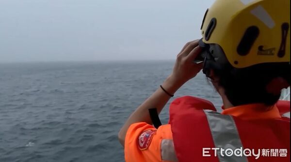 ▲基隆漁船火警，張姓船長失聯，海巡搜救中。（圖／記者郭世賢翻攝，下同）