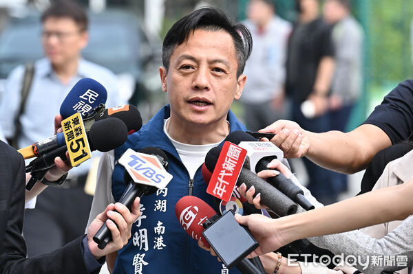 ▲▼台北市議員李明賢出席台北捷運環狀線東環段CF720區段標開工動土典禮。（圖／記者李毓康攝）