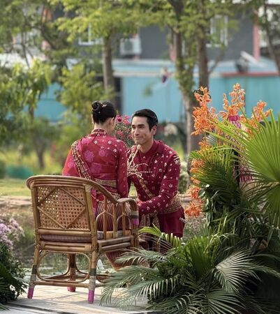 ▲▼泰國國民CP結婚！Nadech、Yaya孔敬府遵循傳統儀式辦婚禮。（圖／翻攝自X）