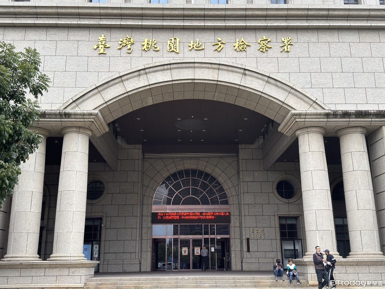 桃園男超商偷拍短裙女!隔天巧遇再拍一次被抓包 代價出爐