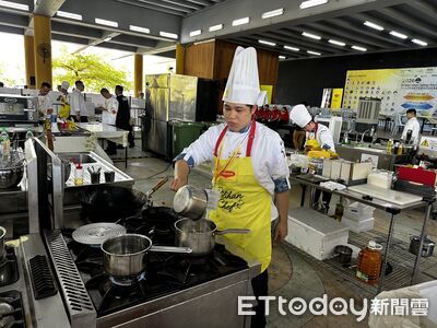 嘉藥西餐隊遠征馬來西亞奪4銀2銅　國際廚藝賽再傳捷報