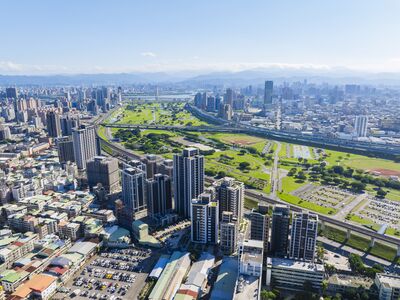 核心雙捷+過橋即抵首都圈!北市1/2價「公園YOYO」造鎮精品宅 坐擁三重右岸無限綠海美景