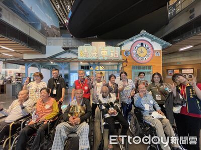 高榮南院帶長者春遊台史館　找回「一起出門」的記憶
