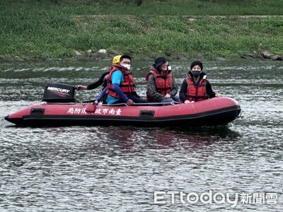 汛期前備戰！南消四大隊聯手5區公所操舟訓練　強化水患應變戰力