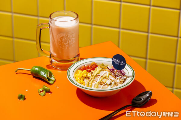 ▲煙波早堂攜手必比登餐廳Pang Taco　墨式嫩雞能量碗限時3個月供應。（圖／煙波集團提供））