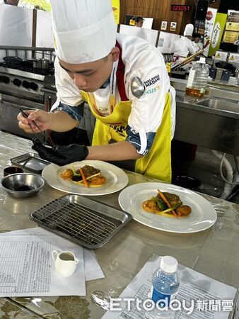 ▲嘉南藥理大學西餐隊遠征馬來西亞，勇奪4銀2銅佳績。（記者林東良翻攝，下同）