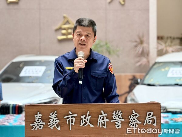 ▲▼ 嘉市警雷霆掃毒打詐肅槍！「喪屍煙彈、拉布布毒咖啡包」無所遁形 市長黃敏惠慰勉治安英雄 。（圖／記者翁伊森攝）