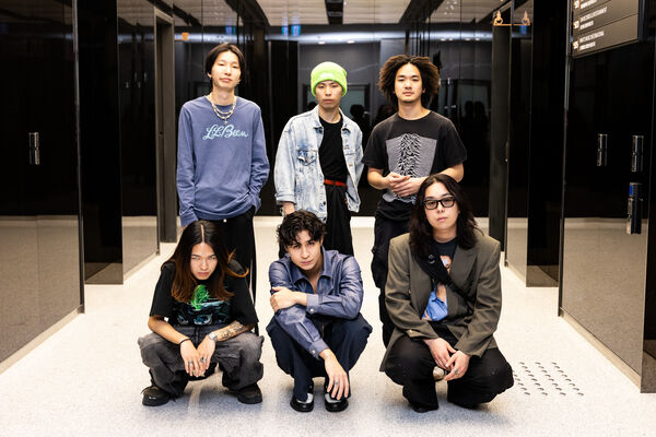 ▲▼Billyrrom把「臭豆腐泡麵」帶回日本嚇傻　主唱：在2樓都聽到慘叫聲。（圖／Billyrrom提供）