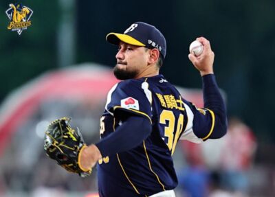 勝騎士自己按PitchCom「第一次就很喜歡」　黎克今天也自己來