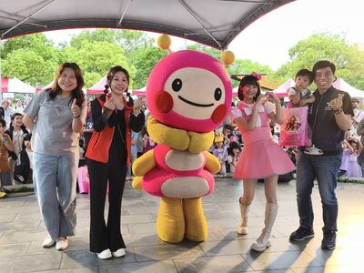 櫻花姐姐現身帶動唱　與命理師雨揚同做公益