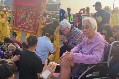 88歲阿嬤坐輪椅　原以為不能鑽轎「媽祖突停下」！阿嬤感動落淚