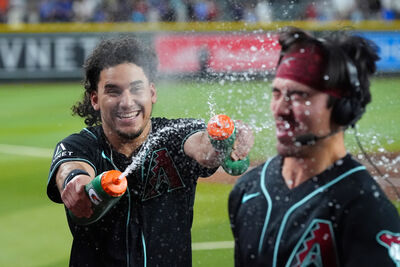 卡洛爾轟超前滿貫砲！　直言響尾蛇已找到贏下膠著戰的方法