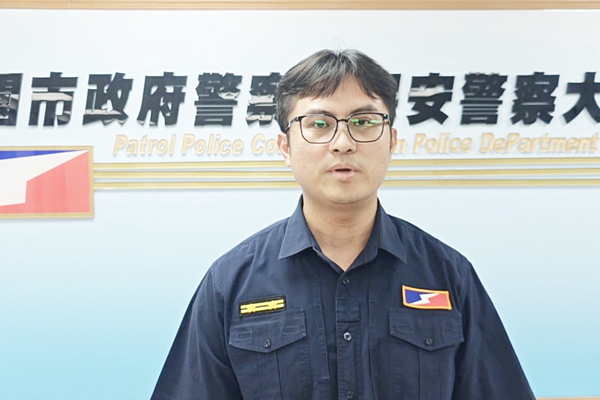 ▲桃園市警局保安大隊第一中隊副中隊長鄭純家說明處理過程。（圖／桃園市警局保安大隊提供）