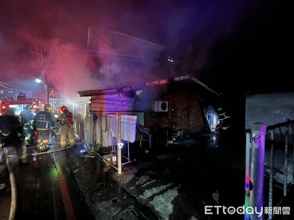 ▲▼屏東住宅深夜火警，一女困屋內成焦屍。（圖／記者陳崑福翻攝）