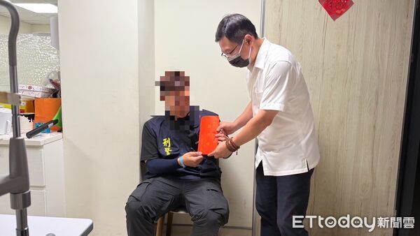 ▲▼大甲媽祖遶境，彰化自強路傳出搶轎暴力衝突，造成3警受傷。（圖／記者唐詠絮翻攝）