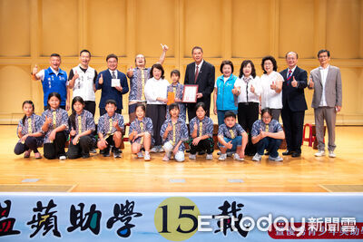 溫蘋慈善基金會助學15載　助逾6千學子點亮未來