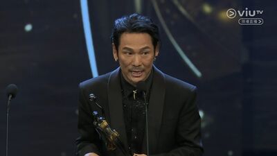 金像獎／杜德偉入行41年奪男配！台上放閃愛妻　曝梁家輝暖舉「深夜神救援」