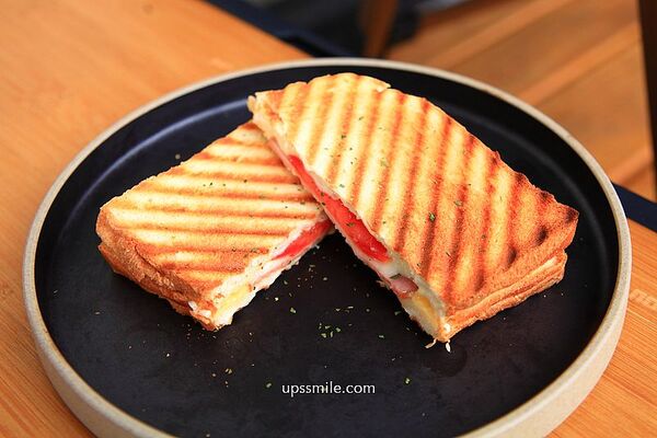 ▲▼漠杉咖啡西門店。（圖／UPSSMILE向上的微笑萍子 旅食設影授權提供）